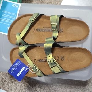 New Birkenstocks Size 42 Green Metalic Sandals